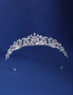 シルバークリスタルティアラ