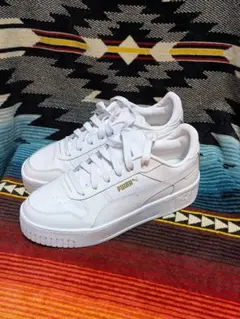 PUMA プーマ　キャリーナ ストリート スニーカー　25センチ