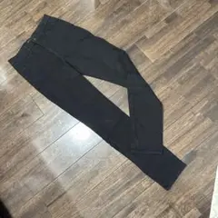 UNIQLO ブラック スキニーパンツ