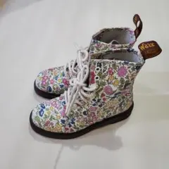 Item thumbnail for item 7bb75a5c-79e0-4b91-bd7b-df4652fa59a7