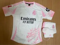 激安！サッカーユニフォーム！レアルマドリード、ピンクドラゴン入り、Mサイズパンツ