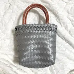 【新品未使用】MEKEARISA メケアリバッグ XS オレンジスパイス