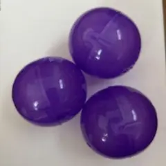 紫色のカプセルトイ 3個セット
