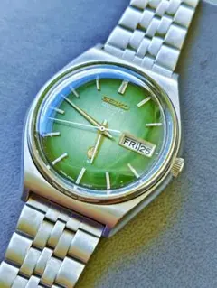 (希少モデル) セイコーQZ 美しい製品 傷のないガラス 1975年