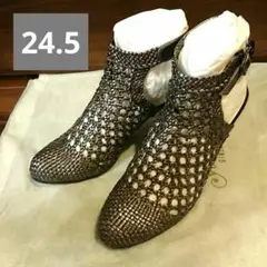 Item thumbnail for item 8fb5a73d-16af-40df-a0f0-7907963c382a