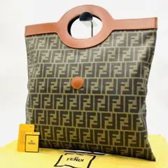 ✨A4収納可•極美品✨FENDI 2way トートバッグ ズッカ柄 レザー
