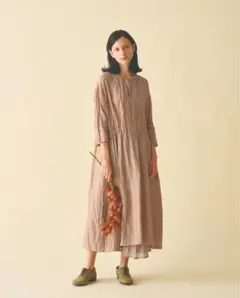 美品　パドカレ　24ss テンセルラミーボタニカルダイワンピース