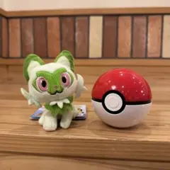 ぬいぐるみバッジ　ニャオハ　ポケモンセンター