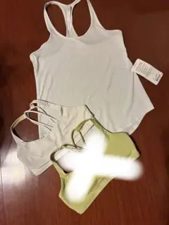 新品　ホワイト・タンクトップ サイズ6 おまけ付