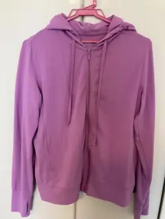 UNIQLOレディース日焼け止めパーカーＬサイズ