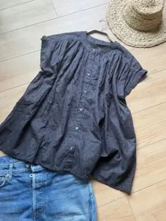 オシャレ　オススメ　半袖　ブラック　ブラウス　コットン　綿素材　ナチュラル