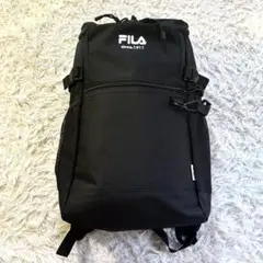 美品　FILA ブラック リュック・バックパック　スクエア型　大容量　スポーツ