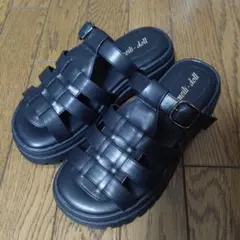 グルカサンダル ブラック 黒 スポーツサンダル 編み込みデザイン 23.5