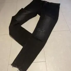 ノーアイディー　ブラックダメージスキニーデニムパンツ