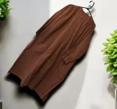 ブラウン ボタン付きロングシャツ