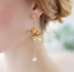 Item thumbnail for item 300ef84d-b806-4f76-9a1b-7a46aafeb411