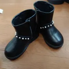 ZARA ブラック パール装飾ブーツ