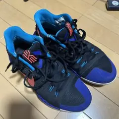 NIKE カイリー3