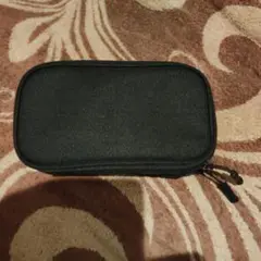 黒のコンパクト収納ケース