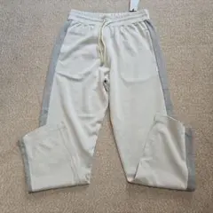 Item thumbnail for item b47deb0d-eef7-434e-a71b-2e22dfceb92b