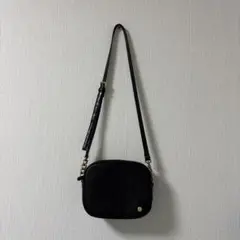 ショルダーバッグ　ブラック