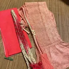 美品 帯揚げ 帯締め 重ね襟 振袖用 4点セット 絞り 着物 ピンク