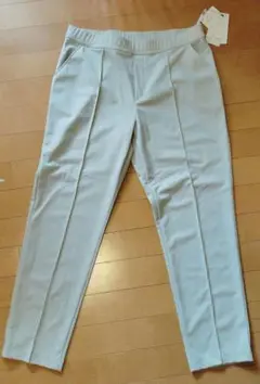 新品タグ付き　レディース　スラックス　 LLサイズ