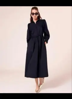 お値引き中‼️美品　TARA JARMONタラ ジャーモン　ネイビー　ワンピース