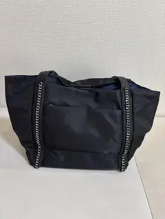 ナイロン製黒トートバッグ チェーン付き