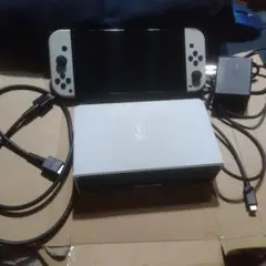 中古ニンテンドースイッチ本体有機ELモデル箱無し