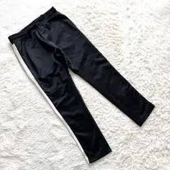 H7【ダンディージャック】ジョガーパンツ　トラックパンツ　ライン　黒　M 無地