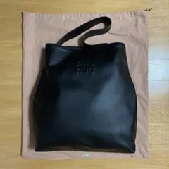 Miu Miu レザー ショルダーバッグ ブラック