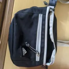 adidas コンパクトバッグ 黒