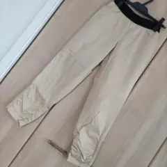 ローブ　ベージュパンツ