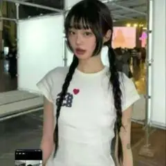 ハートとドットプリントのホワイトTシャツ