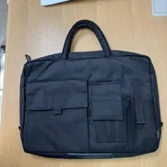 ブラック ナイロン 軽量ビジネスバッグ