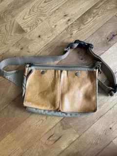 【美品】 TOKYO/エーアイピー 2way レザーポケットショルダーバッグ