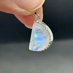 ●ムーンストーン　ペンダントトップ 240●