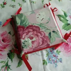 ハンドメイド　ローラアシュレイ　LauraAshley　ファブリックトレー