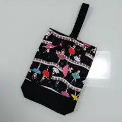 ブラックバレリーナ鍵盤上履き入れ