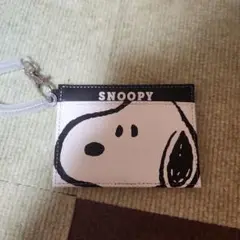 スヌーピー　パスケース