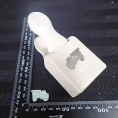 Item thumbnail for item 80aafb14-c3d9-4360-8105-4510b0d66d12