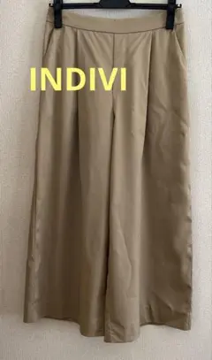 〈INDIVI〉ベージュ ゴムウエスト ワイドパンツ