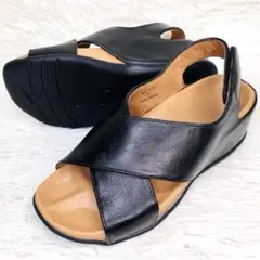 【新品未使用】RAKUNA サイズS 整体サンダル クロスストラップ　レザー