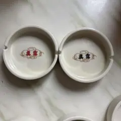 【非売品】JINRO 眞露　装飾的なロゴ付き白い灰皿