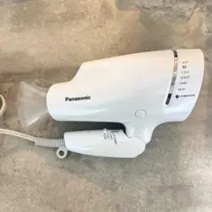 Item thumbnail for item f64b3932-74e9-4d69-a1d9-5cb407403c15