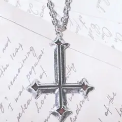 地雷 赤逆十字架ネックレス Gothic 稀少