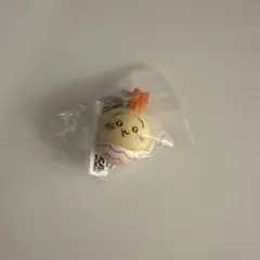ちいかわ　うさぎ　くら寿司　キーホルダー　チャーム