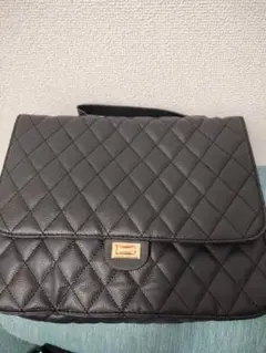ブラックレザーショルダーバッグ キルティングデザイン