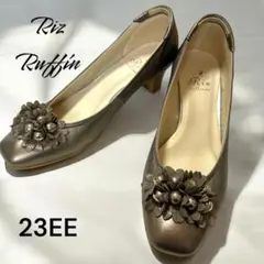 Item thumbnail for item 435cbbc5-d4f8-4d09-ac44-1aeb5d4ca34a